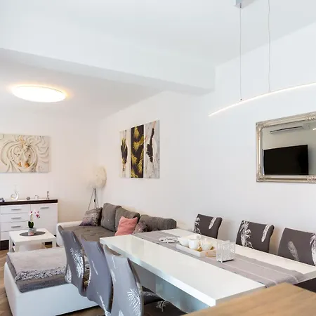 Brajdine 2 - As1 Veliki Apartmán *